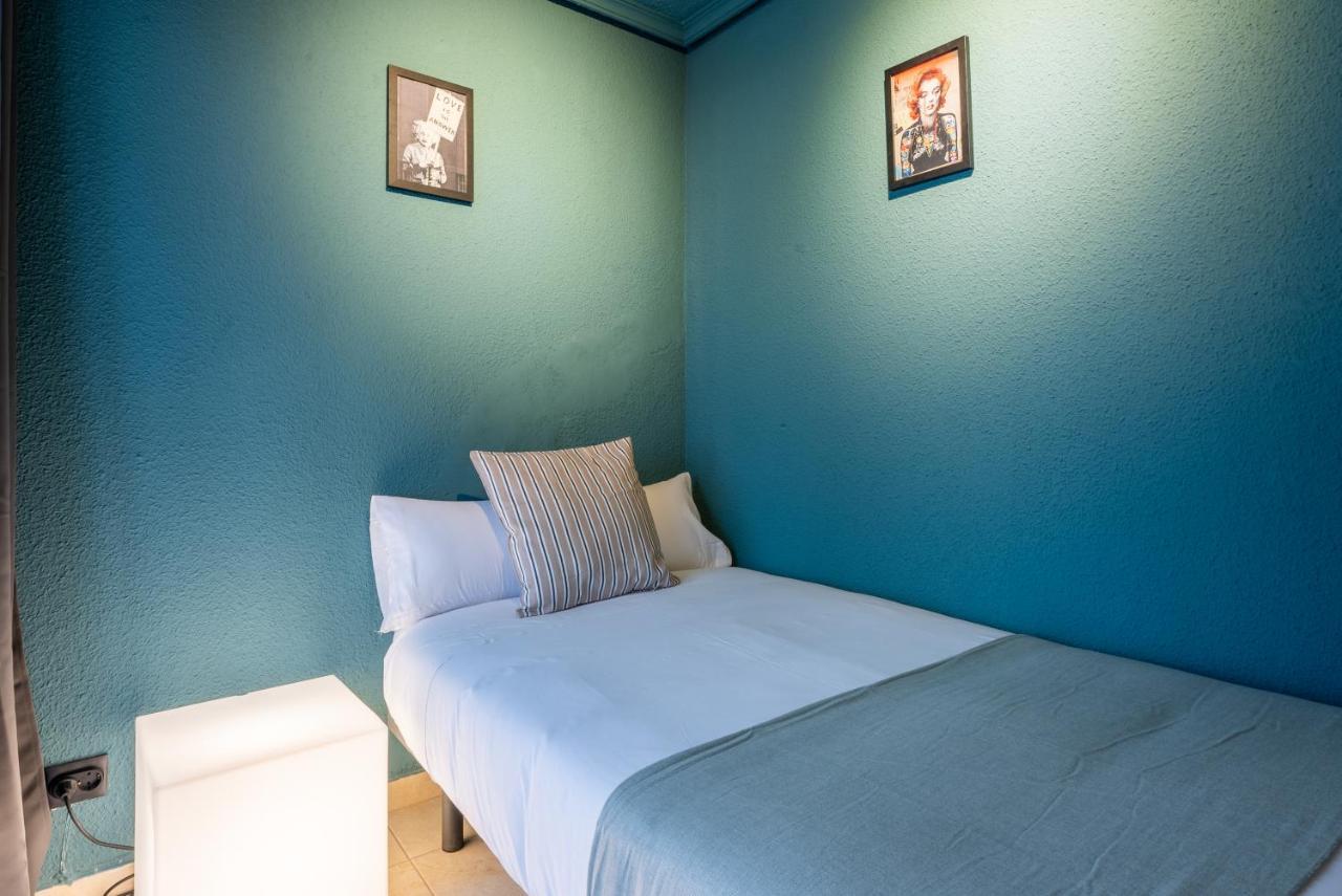 Ideal Hostel *