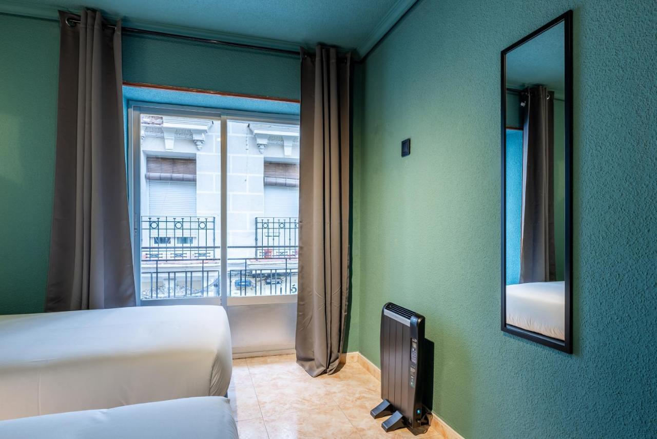 Ideal Hostel *