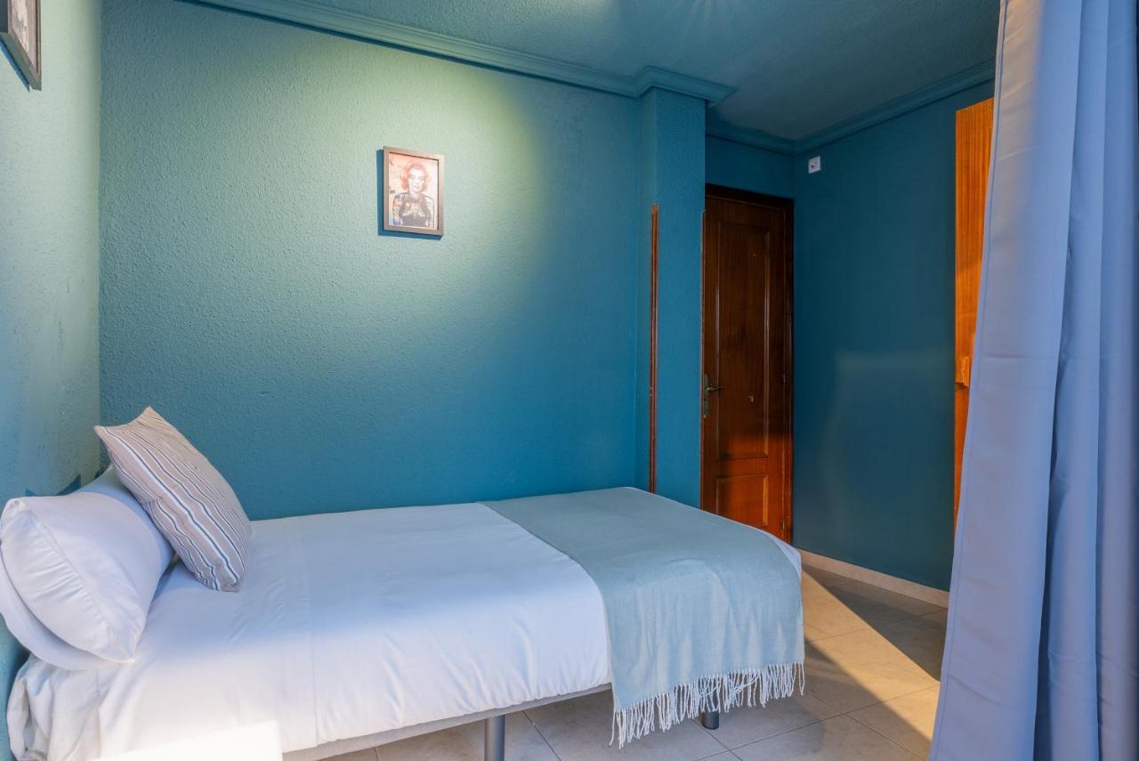 Ideal Hostel *